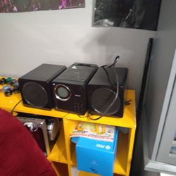 Bluetooth Speakers In Radio And CD Player