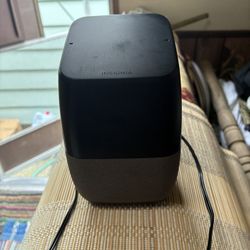 Insignia Smart Bluetooth Speaker 