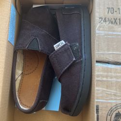 Toms Size 8
