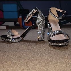 Black And Silver Heels Size 8