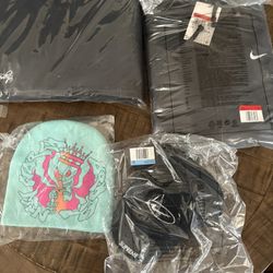 Supreme SS25 Air Max White & Black, Running Hat, Hoodie & Sweatpants
