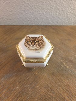 Porcelain Cat Trinket Box with Gold Trim
