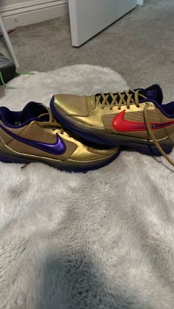 Kobe 5 undefeated size 9