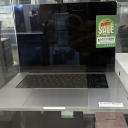 APPLE LAPTOP MACBOOK PRO - A2780
