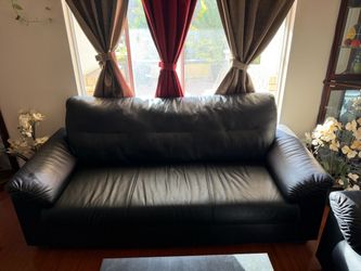 2 couch and coffee table