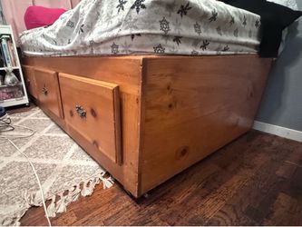 Twin Bed with 6 drawers