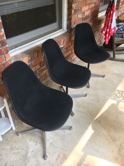 1970’s Herman Miller Mid Century Swivel Chairs Nice