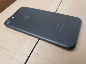 IPHONE 7..32GB. TMOBILE AND METRO PCS