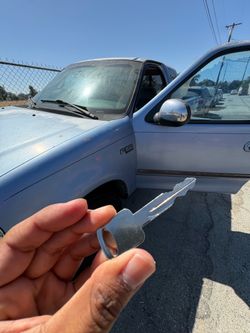 Car keys llaves de carro