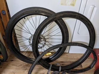 Bike Rim, 2 Tires, 2 Tubes, Disc Brake, 26x2.125
