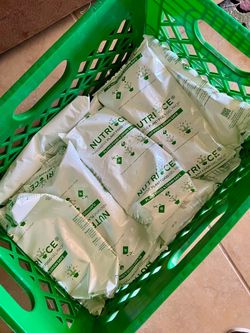 Free Plant Fertilizer/Ice Packs