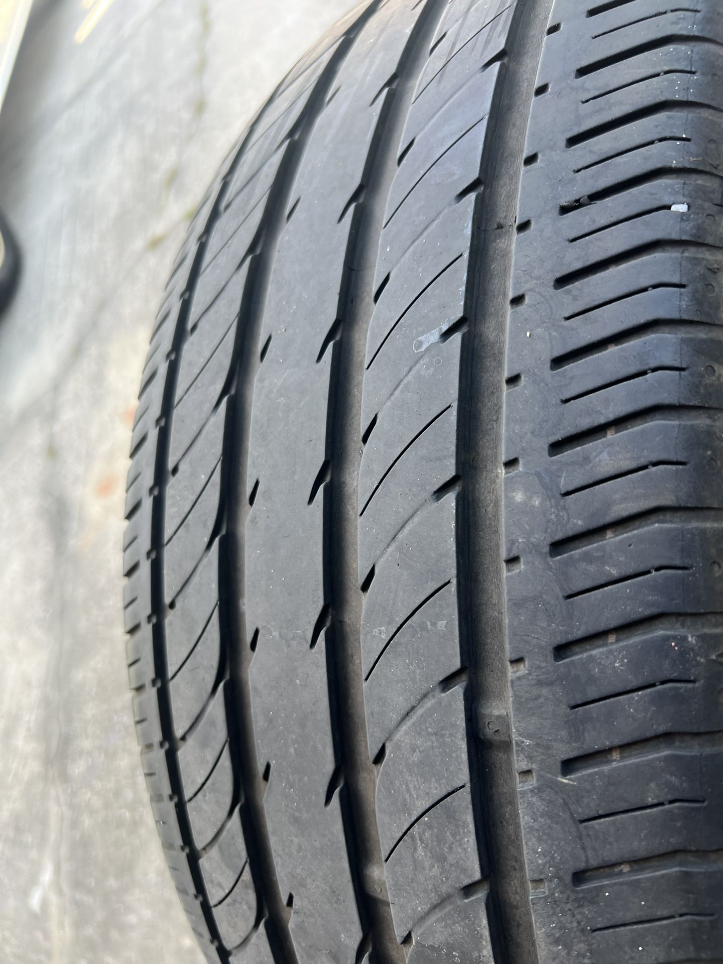 Arroyo Grand Sport 2 245/45/R20