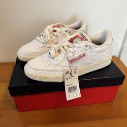 BNIB Reebok Club C 85 Vintage Shoes - Size 6.5 W / 5 M