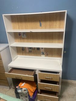 Room Desk with Bookshelf
