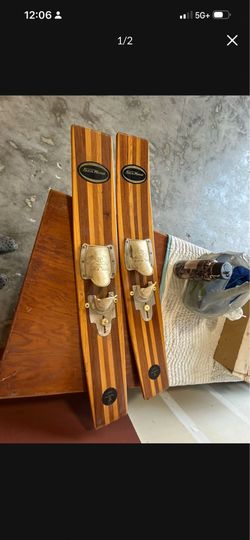 Vintage kids, water skis