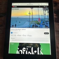 iPad First Gen Tablet 16GB - 9.7 inch