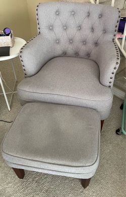 Gray Tufted Accent Chair with Ottoman — Nailhead Trim, Diamond Tufted Back