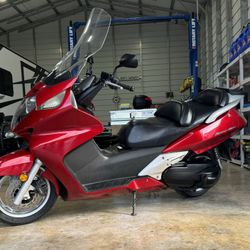 Honda Silver Wing 600 Maxi scooter 👀 Like New👀