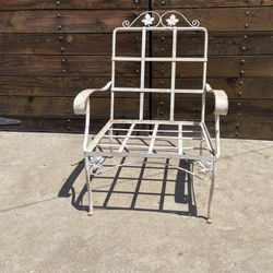 Vintage Pool Side Lounge Chair