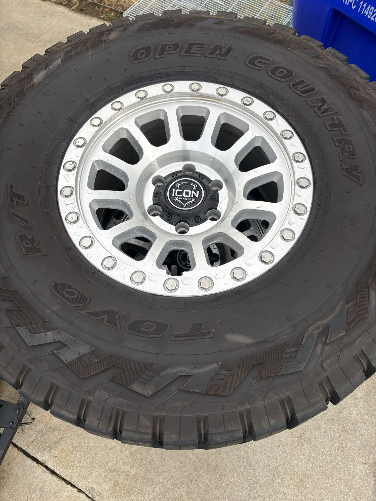 Icon Wheels On 37s