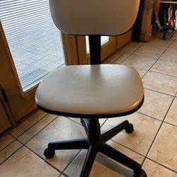 Desk/Vanity Chair  with Wheels 