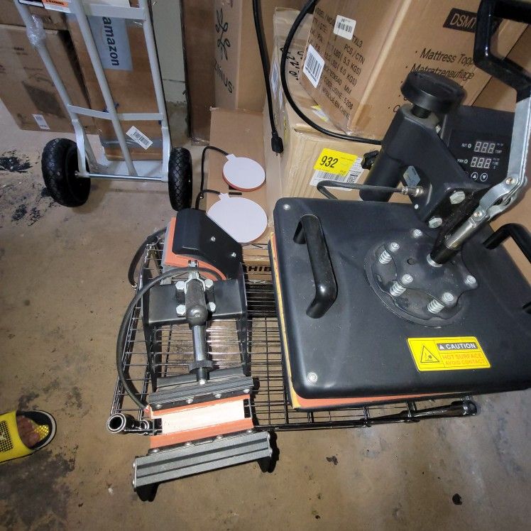 SUBLIMINATION MACHINE W. ACCESORIES! NEW!
MAQUINA PARA SUBLIMINAR CON ACCESORIOS! NUEVA!