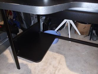 Computer desk