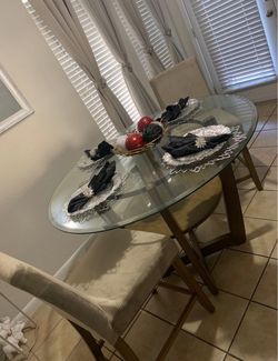 Luxury Dining Table