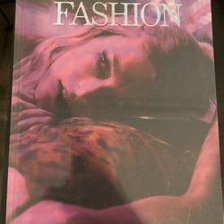 (New book sealed, Official) Euphoria Fashion By Heidi Bivens 