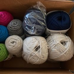 Big Lot Of Big Twist Yarn!