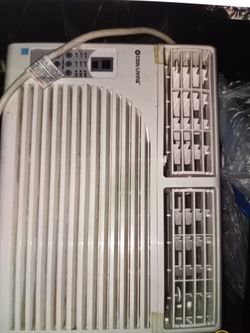 Cool living Air Conditioner AC wall room air conditioner CLW- 30 CIA- h09ac 10,000 BTU works good nice and cold