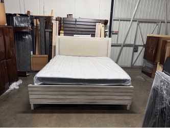 King bed $360