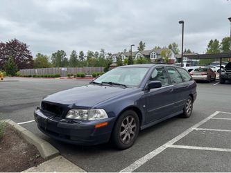 2002 Volvo V40