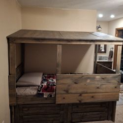Cabin Bed Twin 