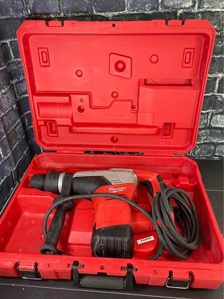 MIlwaukee 1-9/16 in. SDS-Max Rotary Hammer