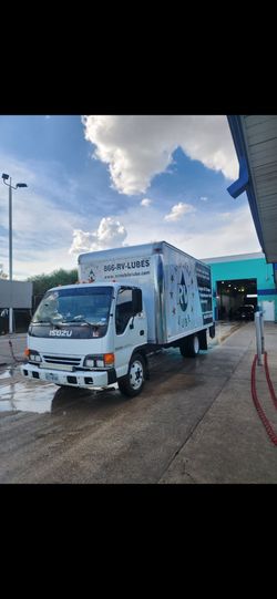 2005 Isuzu Npr-HD Box Truck with lift gate, chevy 6.0 fresh engine runs good, mechanic special
