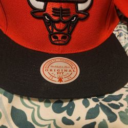 2022 Chicago Bulls Mitchell & Ness NBA Snapback Hat 2Tone Red/Black Adjust Cap