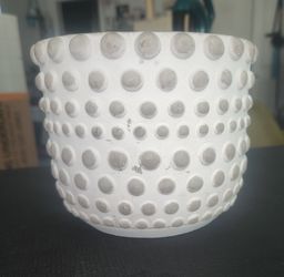 Pittsburg: Heavy Fired Clay Planter