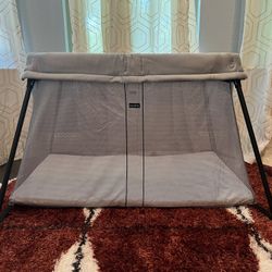 Baby Bjorn Travel Crib Light