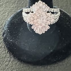 Beautiful Ladies Ring