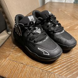 Lamelo Ball Shoes Size 7