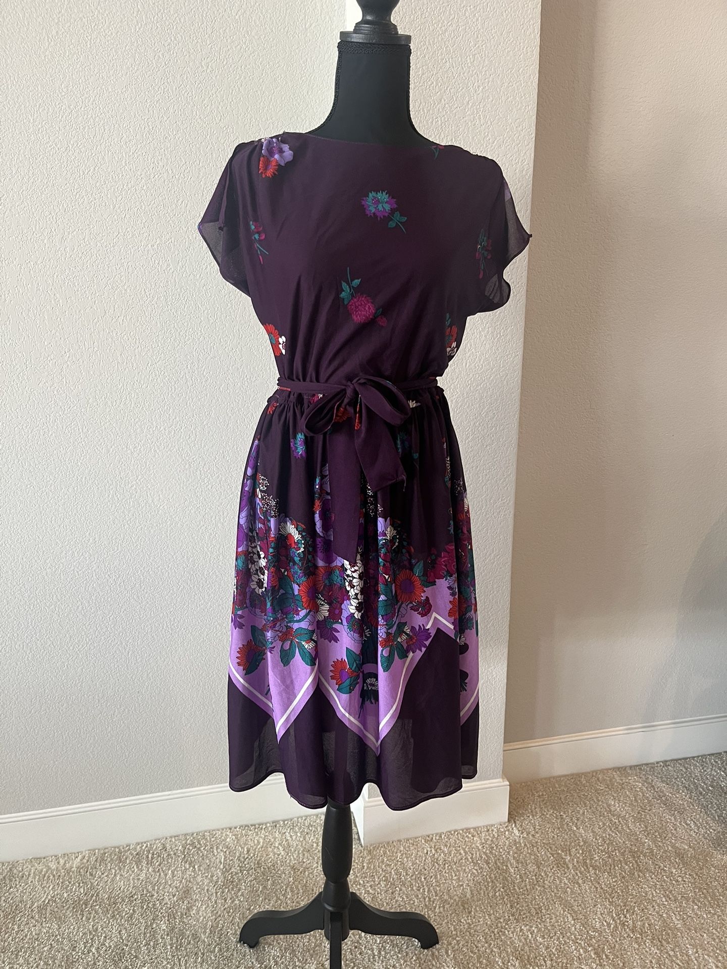 Vintage Dress - Size Small
