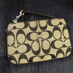 Coach Wristlet, Black/Gray