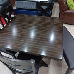 *Dining Room Special*---Kelly Bold Dining Table Sets W/4 Chairs And Bench---Delivery And Financing👏