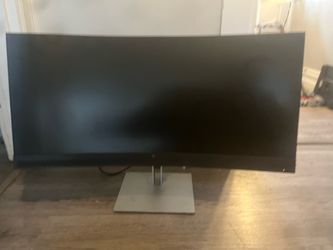 HP E34m G4 WQHD Curved USB-C  Monitor