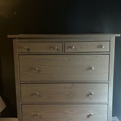 IKEA Hemnes Dresser 