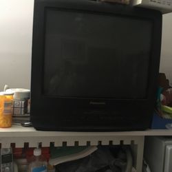 Panasonic tv 21 or 24 ins. 