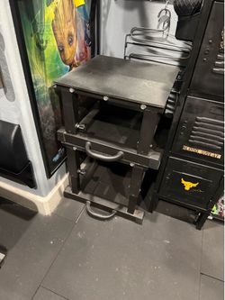 2 adjustable plyo boxes