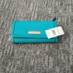 Nine West.   Wallet.  Brand New