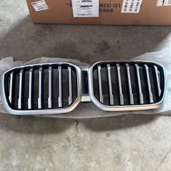 Front grill for BMW